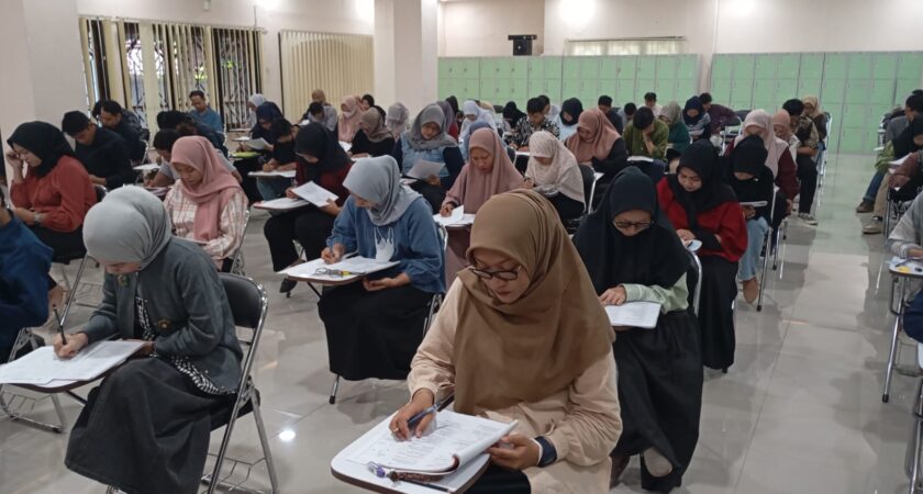 Mendongkrak Skor WEPT atau TOEFL-Like Test dengan Memanfaatkan Latihan Soal Elearning PPB