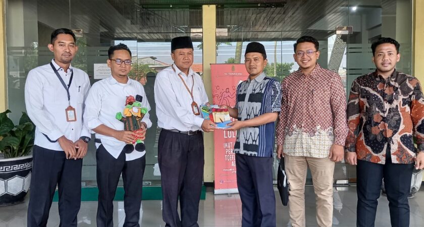 UPT Bahasa UIN Sunan Kudus Belajar Inovasi Tes Online Berbasis Webcamera dari PPB UIN Walisongo