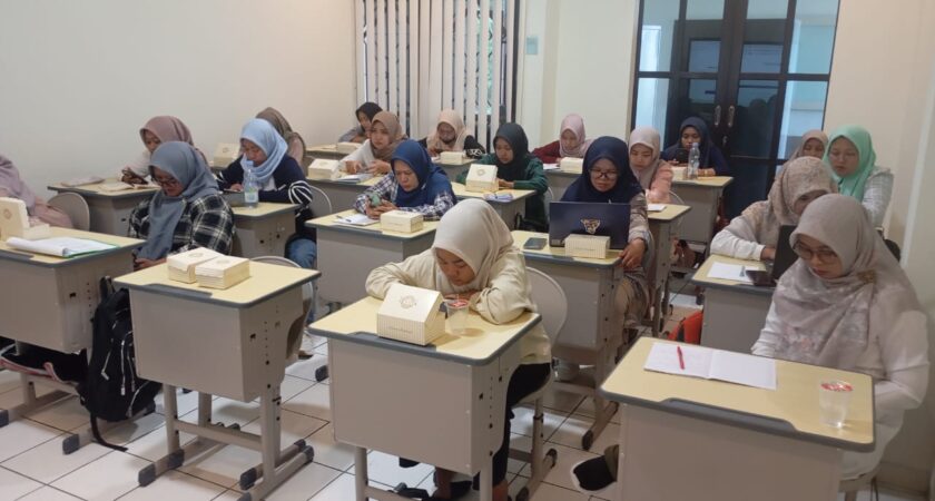 Guru-Guru Yayasan Pendidikan Muslimat NU Ikuti Pelatihan TOEFL dan Tes ITP di PPB UIN Walisongo